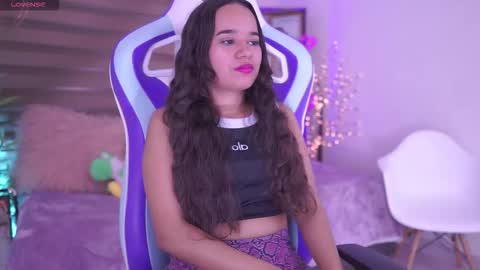Snapshot of celeste_leee chatting on September 8, 2025, 7:02 pm Celeste online show from September 8, 2025, 7:02 pm