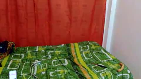 Snapshot of celeste_leon07 chatting on May 6, 2026, 1:25 am celeste_leon07 online show from May 6, 2026, 1:25 am