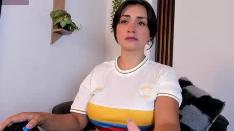 Snapshot of celeste_rodriguez_ chatting on September 9, 2025, 10:42 pm     online show from September 9, 2025, 10:42 pm