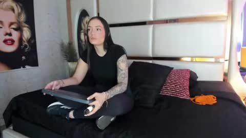 celeste_starsss online show from July 26, 2026, 9:00 pm
