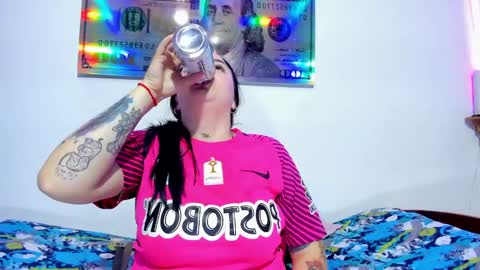 Snapshot of celeste_y_pipe chatting on December 23, 2024, 4:01 am Celeste Y Pipe online show from December 23, 2024, 4:01 am