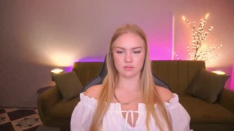 Snapshot of celestenoirr chatting on September 29, 2025, 6:18 am celestenoirr online show from September 29, 2025, 6:18 am