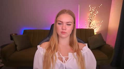 Snapshot of celestenoirr chatting on October 14, 2025, 6:25 am celestenoirr online show from October 14, 2025, 6:25 am