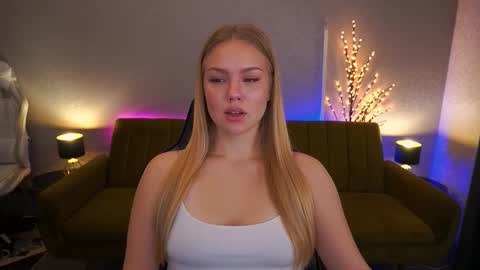 Snapshot of celestenoirr chatting on October 28, 2025, 7:45 am celestenoirr online show from October 28, 2025, 7:45 am