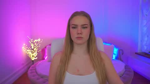 celestenoirr online show from February 18, 2026, 8:32 am