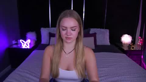 celestenoirr online show from July 13, 2026, 6:49 am