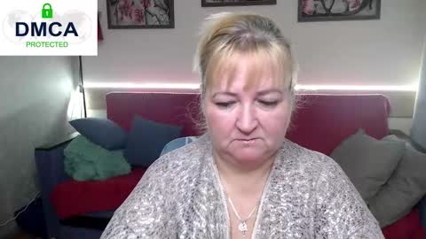 celestialcharm911 online show from February 7, 2026, 5:44 am