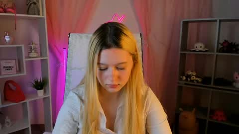 your cute kitty online show from May 12, 2026, 6:49 pm