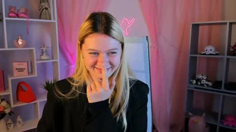 your cute kitty online show from May 14, 2026, 6:47 pm