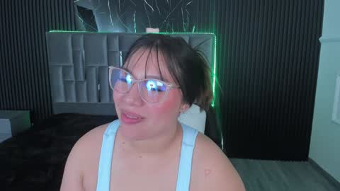 Celeste Bloom online show from February 4, 2025, 9:49 am