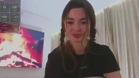 Snapshot of celinassa chatting on February 16, 2025, 10:54 pm Aneli online show from February 16, 2025, 10:54 pm