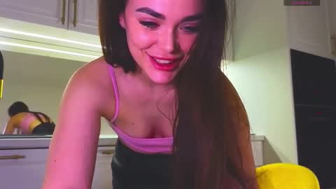 Aneli online show from November 23, 2025, 7:46 pm