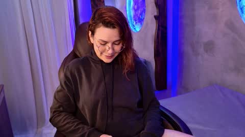 Celine online show from October 13, 2025, 4:29 pm