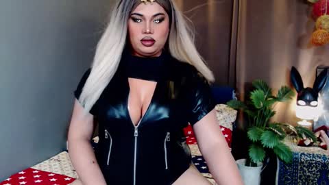 cellinekittcumerr online show from December 5, 2025, 7:21 pm