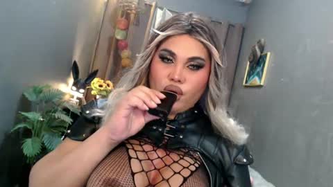 cellinekittcumerr online show from June 16, 2026, 2:09 pm