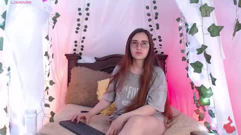 Hello guys my name is Sofi and Lizzie and  Vanessa online show from February 18, 2025, 5:53 am