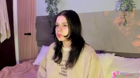 Hello guys my name is Sofi and Lizzie and  Vanessa online show from April 28, 2026, 4:06 am