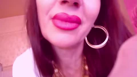 Cerise online show from February 25, 2025, 4:24 am