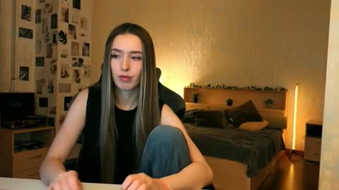 my name is Eva online show from January 18, 2026, 7:28 pm