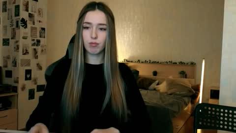 my name is Eva online show from February 1, 2026, 7:34 pm