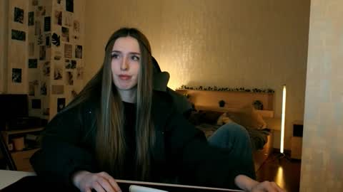 my name is Eva online show from February 3, 2026, 7:41 pm