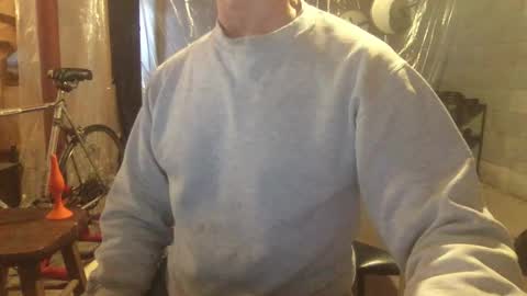 Snapshot of cfnmworkout1 chatting on February 15, 2026, 6:26 pm cfnmworkout1 online show from February 15, 2026, 6:26 pm