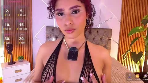 Snapshot of chaarlottee_69 chatting on June 1, 2026, 8:32 pm CHAARLOTTEE online show from June 1, 2026, 8:32 pm