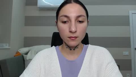 Kate online show from December 2, 2024, 1:35 pm