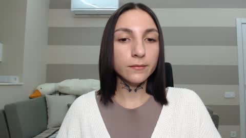 Kate online show from December 9, 2024, 5:08 pm