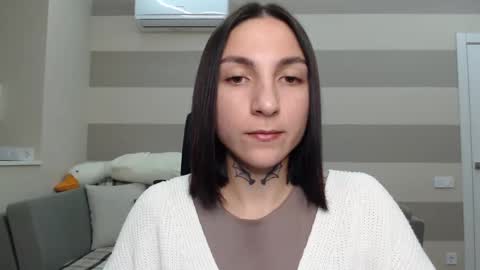 Kate online show from December 11, 2024, 1:39 pm