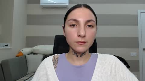 Kate online show from December 16, 2024, 2:38 pm