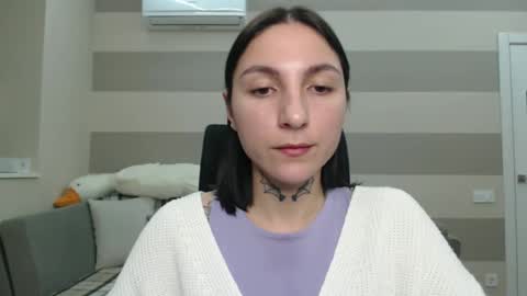 Kate online show from December 17, 2024, 3:17 pm