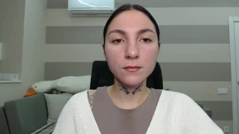 Kate online show from December 26, 2024, 5:58 am