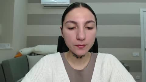 Kate online show from December 29, 2024, 6:03 am