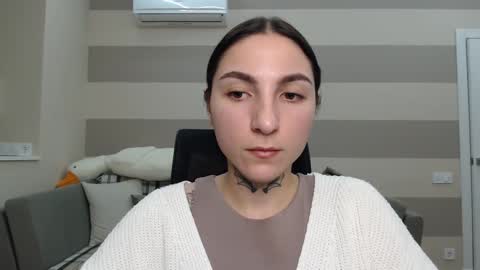 Kate online show from January 7, 2025, 1:35 pm