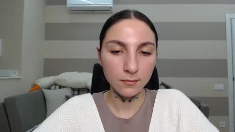 Kate online show from January 9, 2025, 4:49 pm