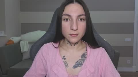 Kate online show from November 24, 2025, 8:47 am