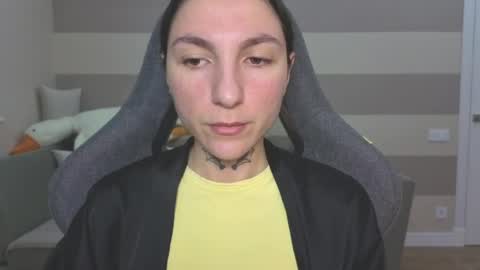 Kate online show from May 5, 2026, 6:32 am
