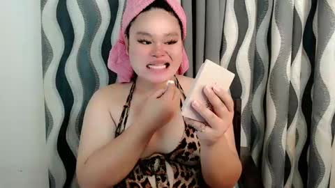 Snapshot of chabilataxx chatting on February 3, 2025, 9:52 am chabilataxx online show from February 3, 2025, 9:52 am