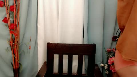 Snapshot of chabilataxx chatting on February 25, 2025, 6:42 pm chabilataxx online show from February 25, 2025, 6:42 pm