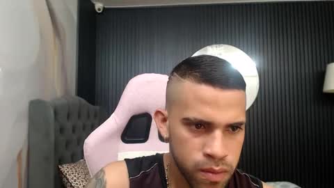 chacorta_ online show from May 9, 2026, 2:17 am