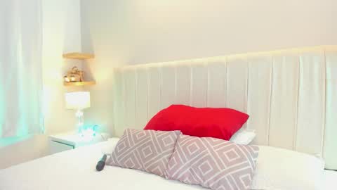 Chanha online show from October 6, 2025, 11:51 am