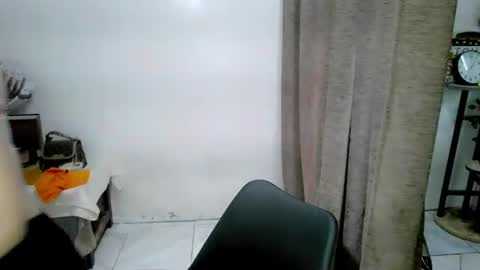 Snapshot of chakadal_xx chatting on October 1, 2025, 11:33 pm chakadal_xx online show from October 1, 2025, 11:33 pm