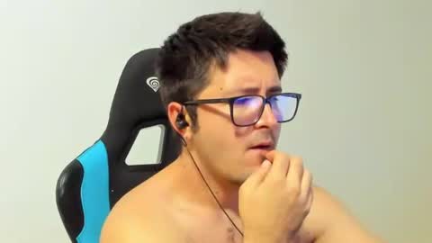 Snapshot of chance307 chatting on November 6, 2025, 1:17 am Chance online show from November 6, 2025, 1:17 am