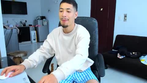 Snapshot of chandler_kenji chatting on March 26, 2026, 11:27 am Kenji online show from March 26, 2026, 11:27 am