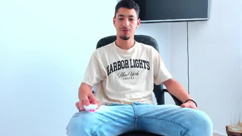 Kenji online show from May 8, 2026, 12:43 pm
