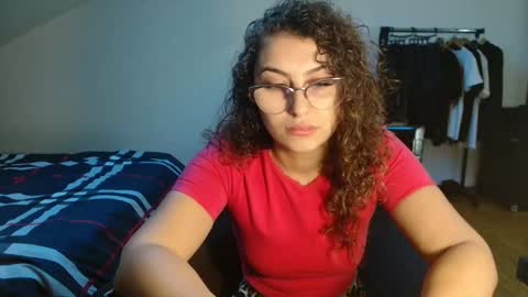 Stephanieblisss online show from January 4, 2025, 12:59 pm