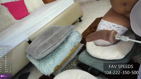 Snapshot of chanell_lovers chatting on March 8, 2025, 2:01 am CHANELL online show from March 8, 2025, 2:01 am