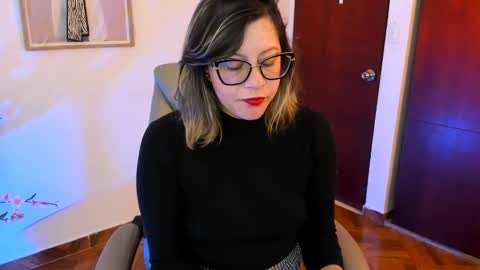 chanell online show from November 12, 2025, 9:21 am