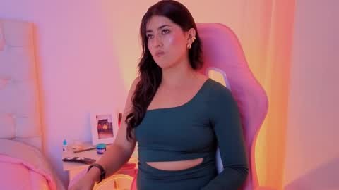 Snapshot of chanellgv chatting on October 13, 2025, 10:32 pm Chanell online show from October 13, 2025, 10:32 pm